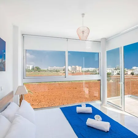 Villa Pearl 2 *